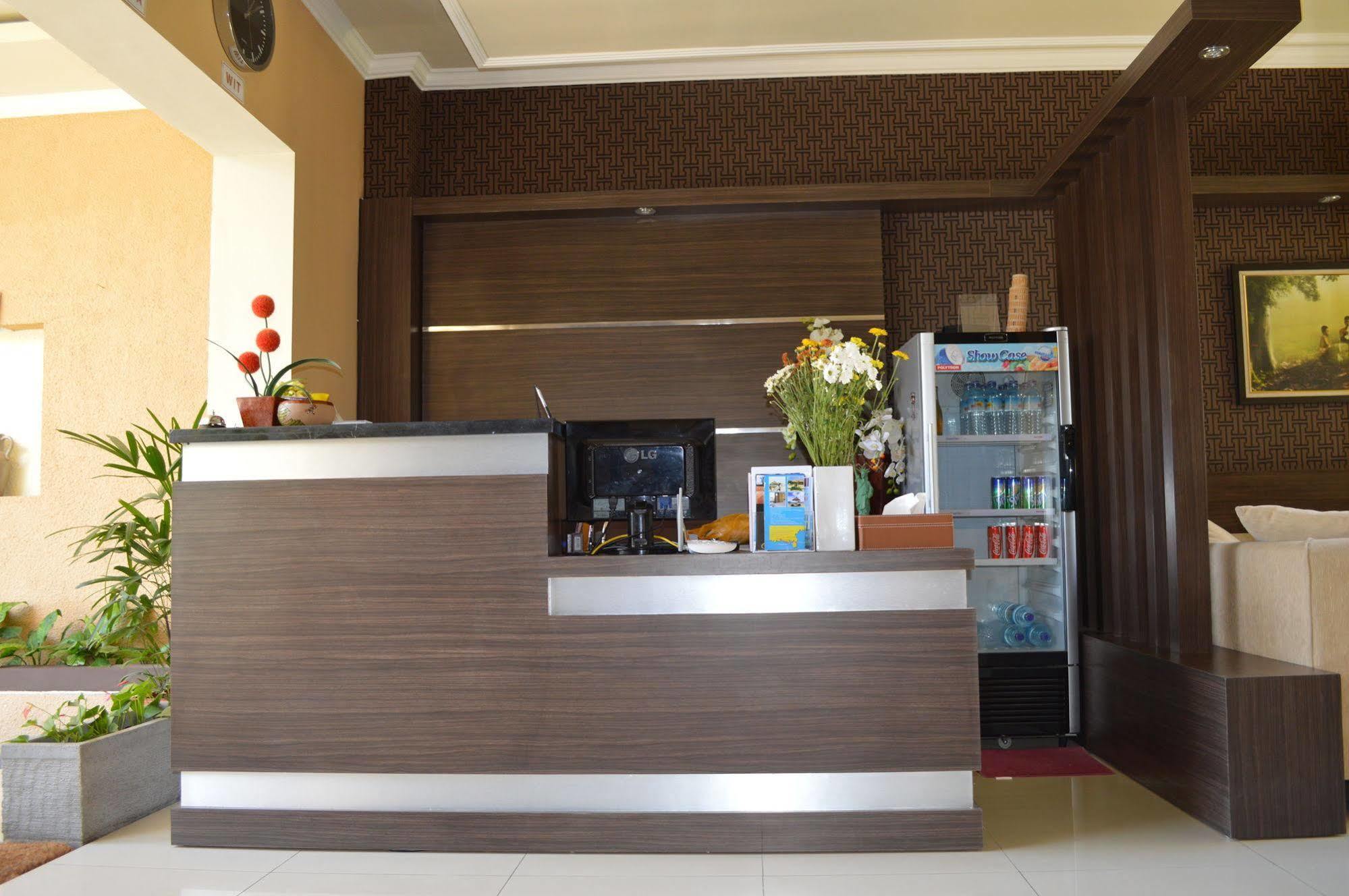 Kabana Hotel Mataram Exterior photo